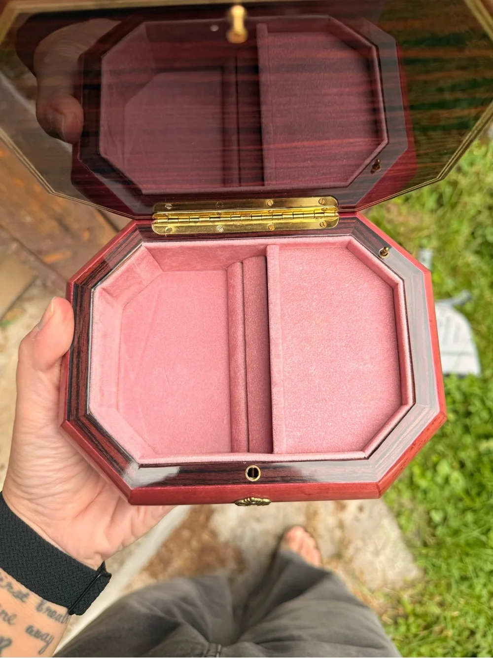 Vintage musical jewelry box